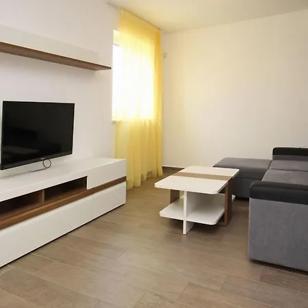 Daire Tolle In Mit Eigener Terrasse By Interhome Baška
