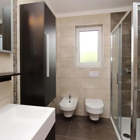 Tolle In Mit Eigener Terrasse By Interhome Daire