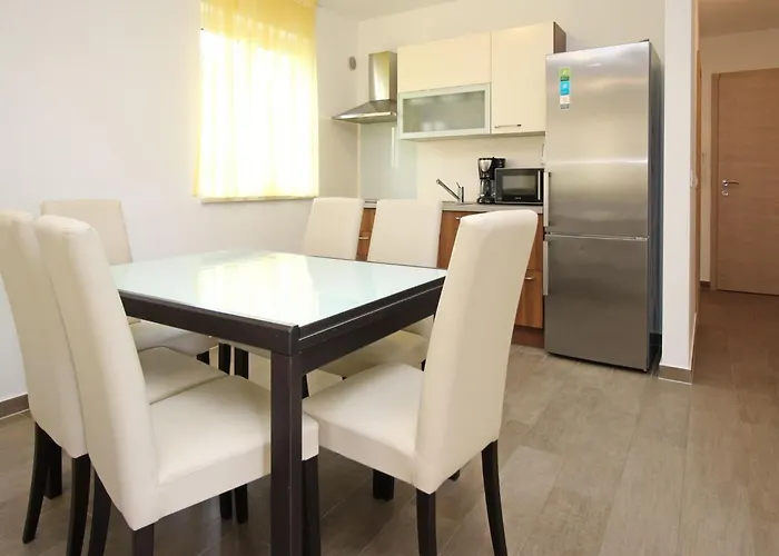 Daire Tolle In Mit Eigener Terrasse By Interhome Baška