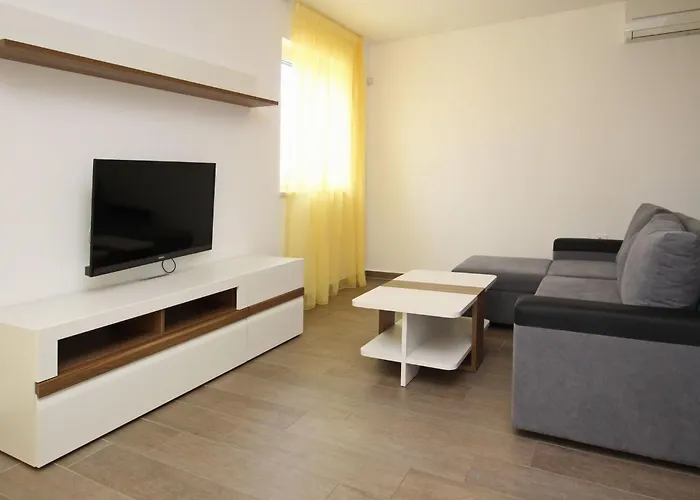 公寓 Tolle In Mit Eigener Terrasse By Interhome 巴斯卡